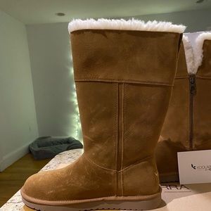 Koolaburra by Ugg boots